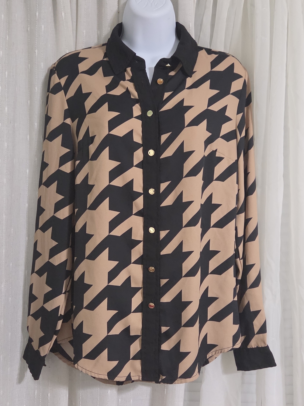 Anne Klein Black and Tan Houndstooth Button-Down Shirt